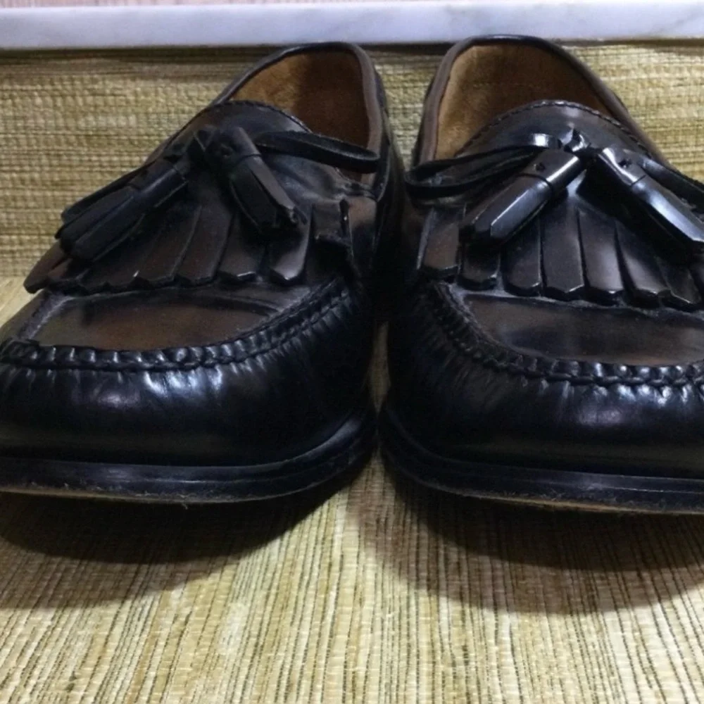 Cole Haan preowned very